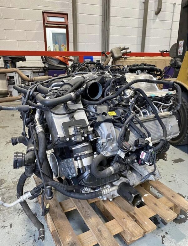 BMW M5 F90 S63 Engine 2019